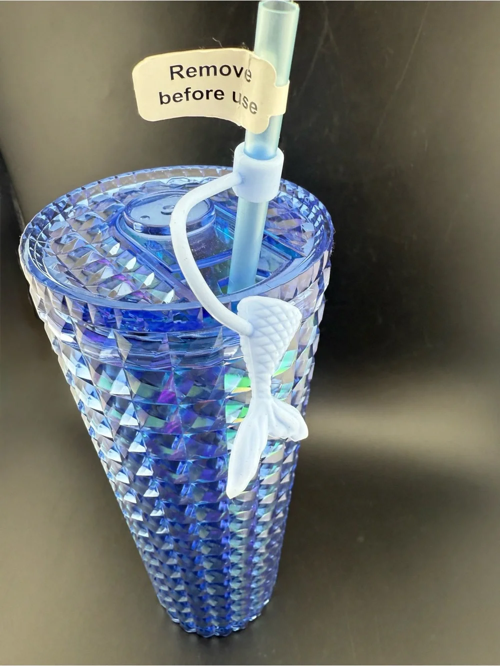 NWTs Double Wall Plastic Tumbler w/straw & mermaid tail silicone stopper. 24oz